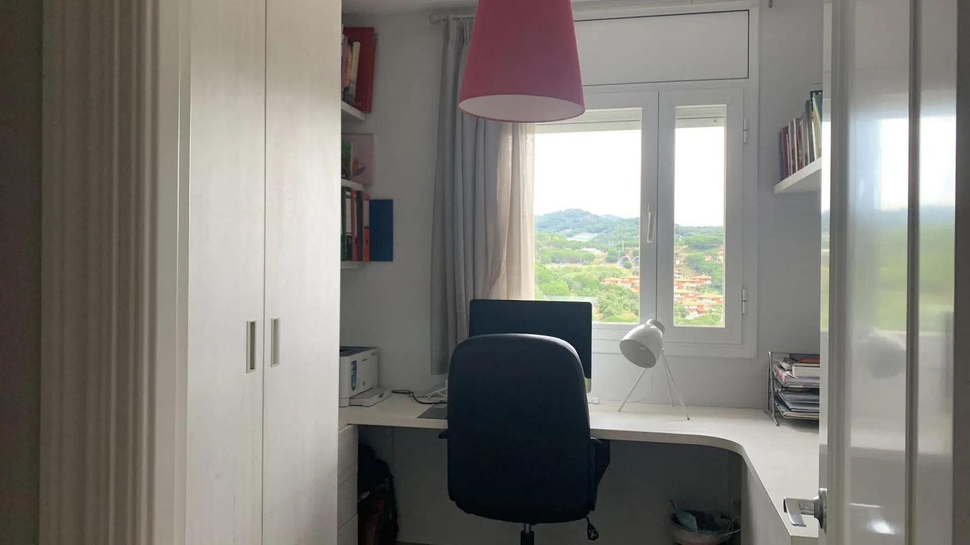 Your Pet-Friendly Home In Sant Pol سان بول ذي مار بيت للعطل