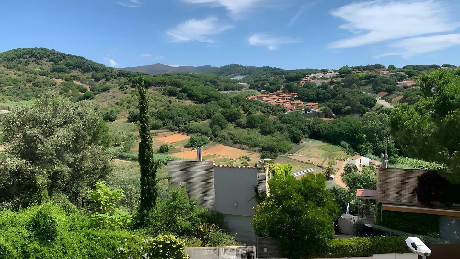 بيت للعطل Your Pet-Friendly Home In Sant Pol سان بول ذي مار